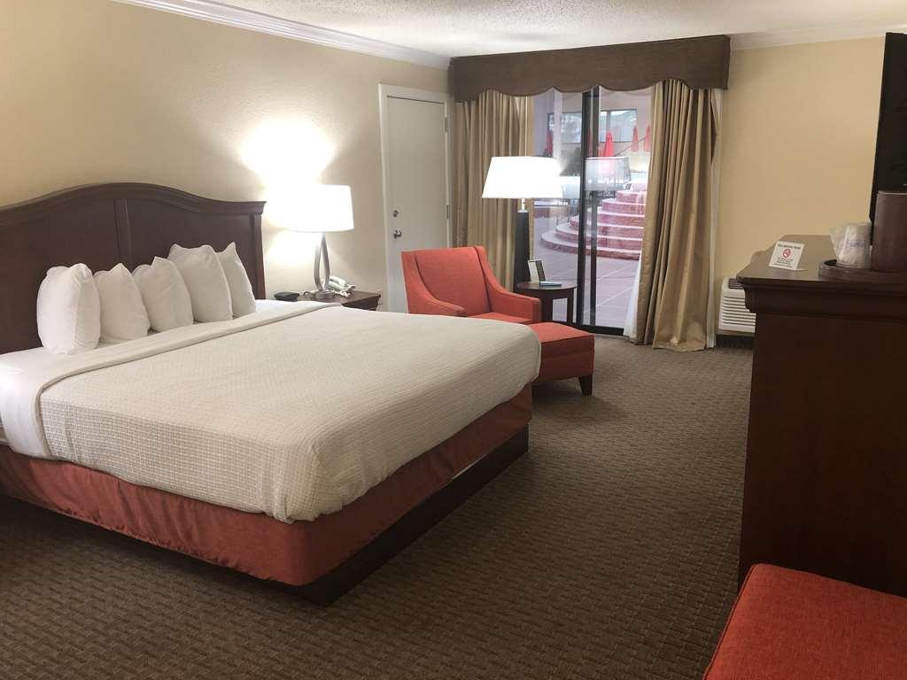 Best Western Plus Burlington Instalações foto