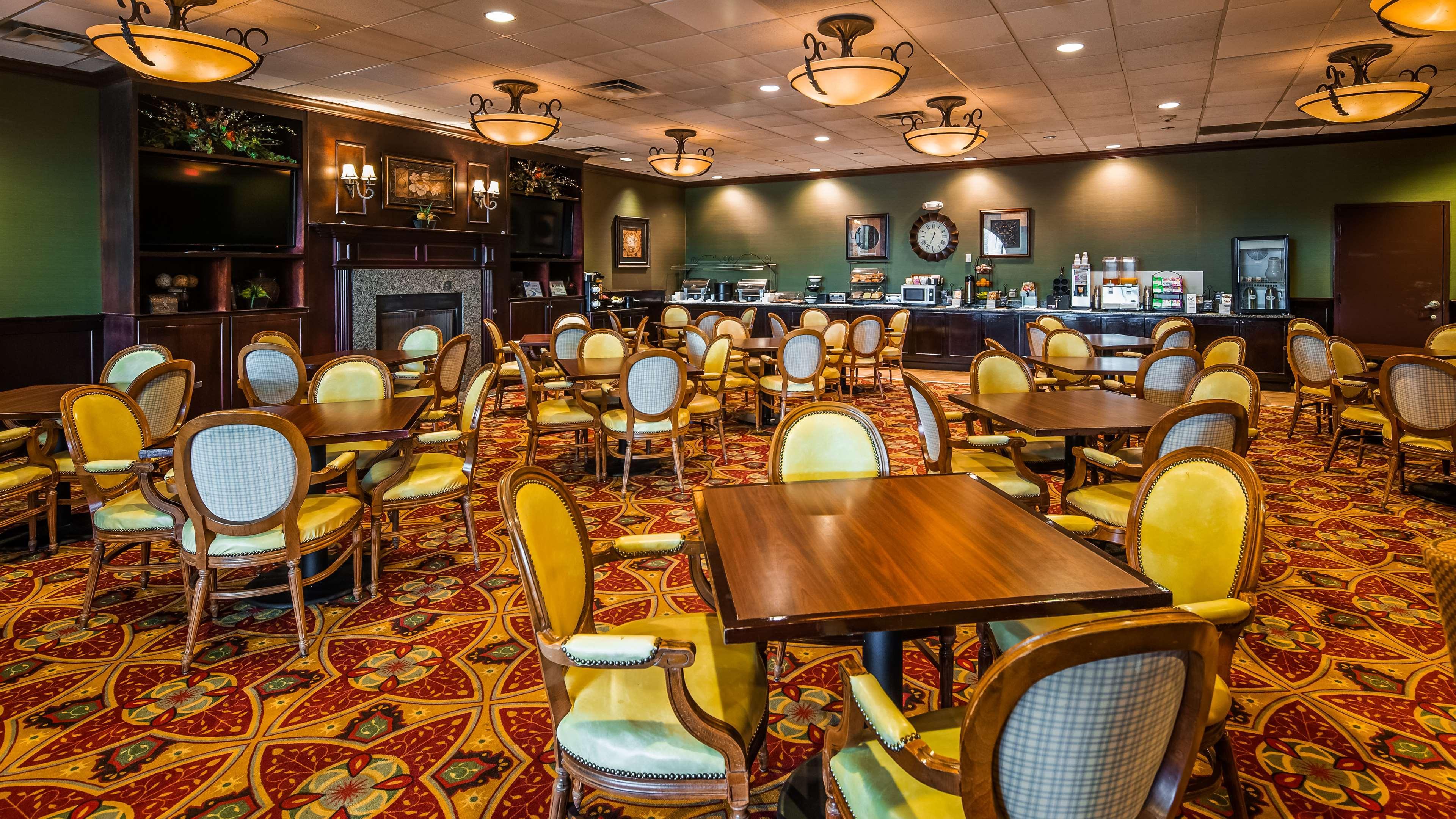 Best Western Plus Burlington Exterior foto