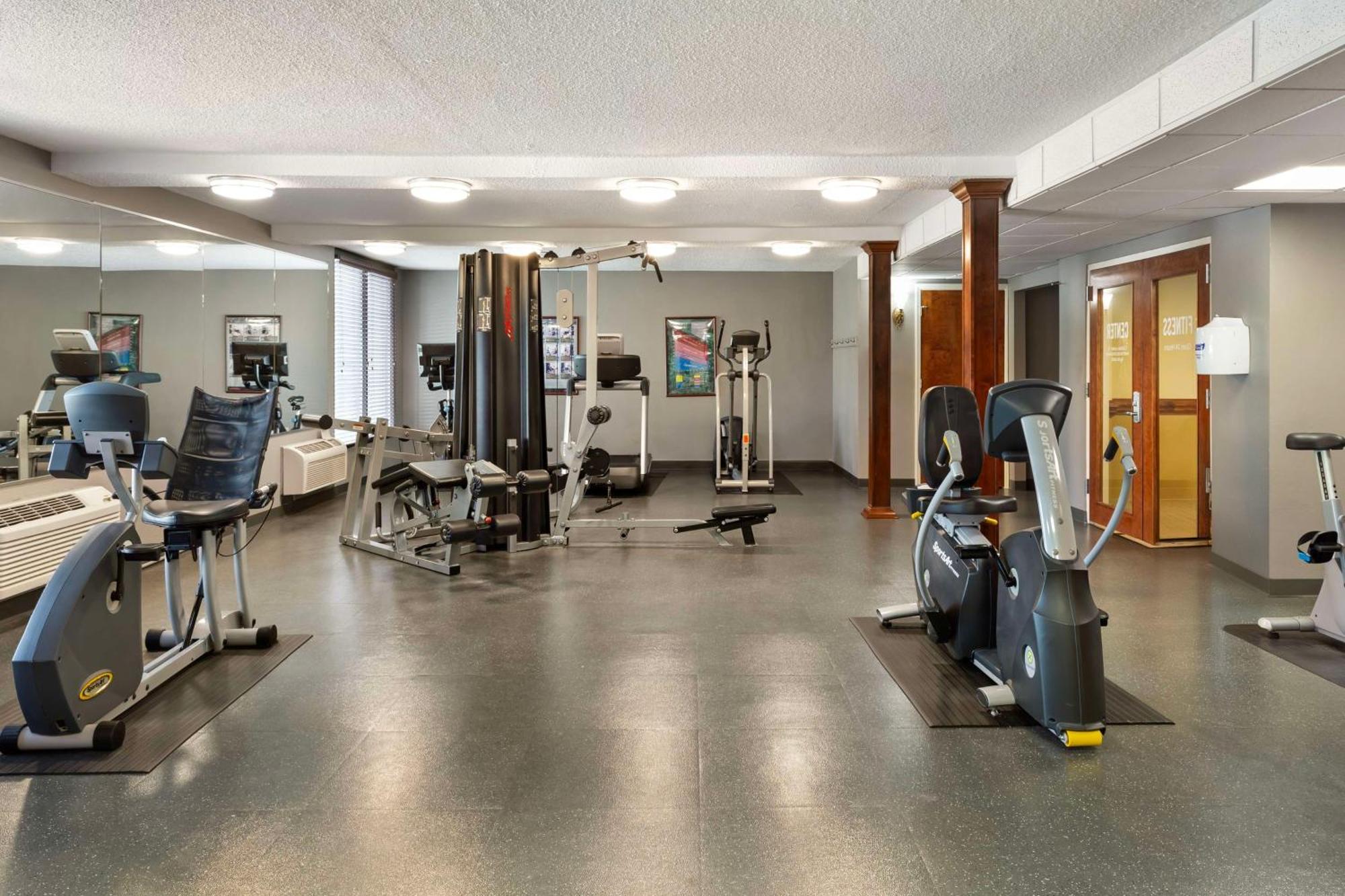 Best Western Plus Burlington Exterior foto