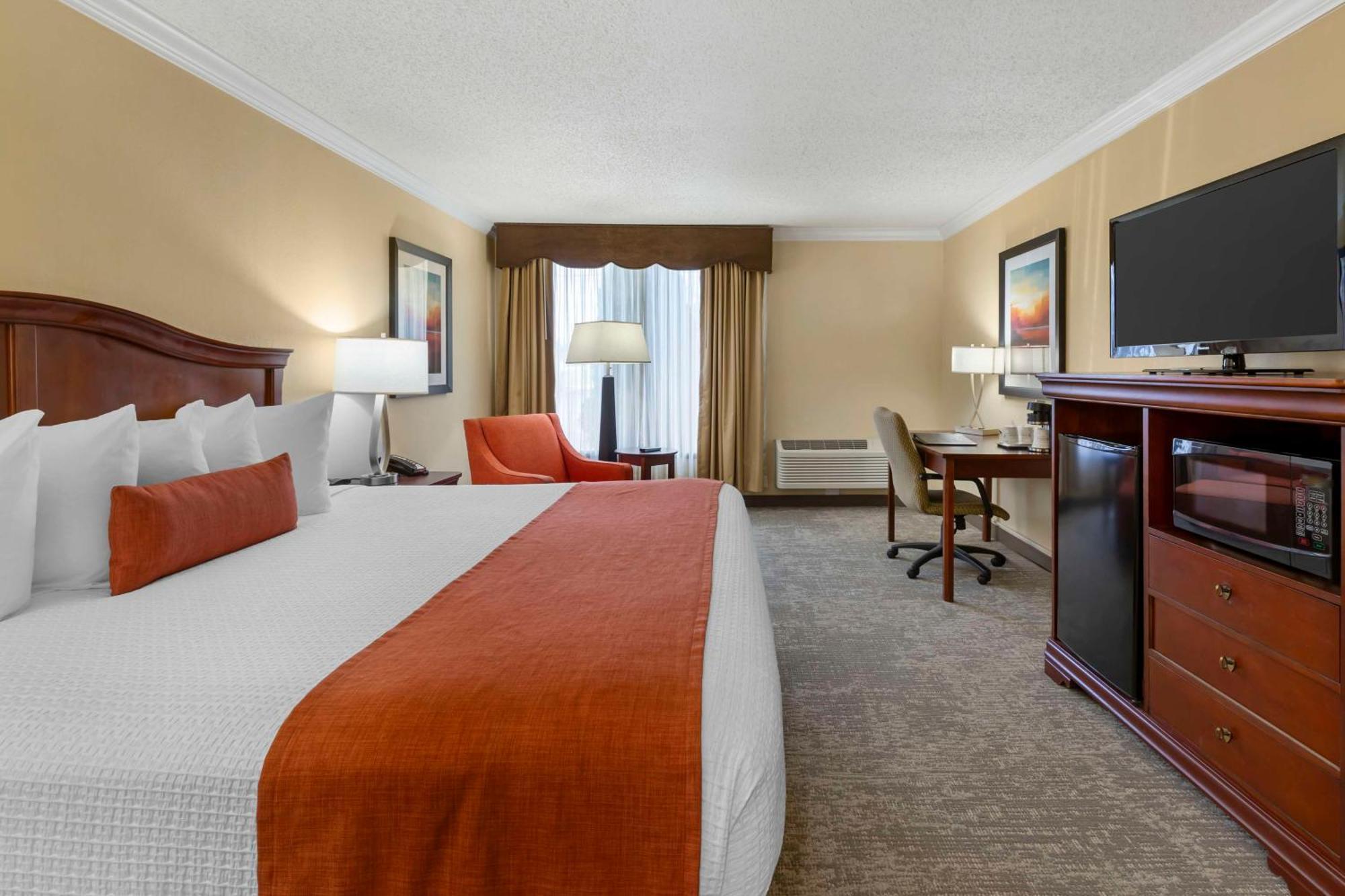 Best Western Plus Burlington Exterior foto